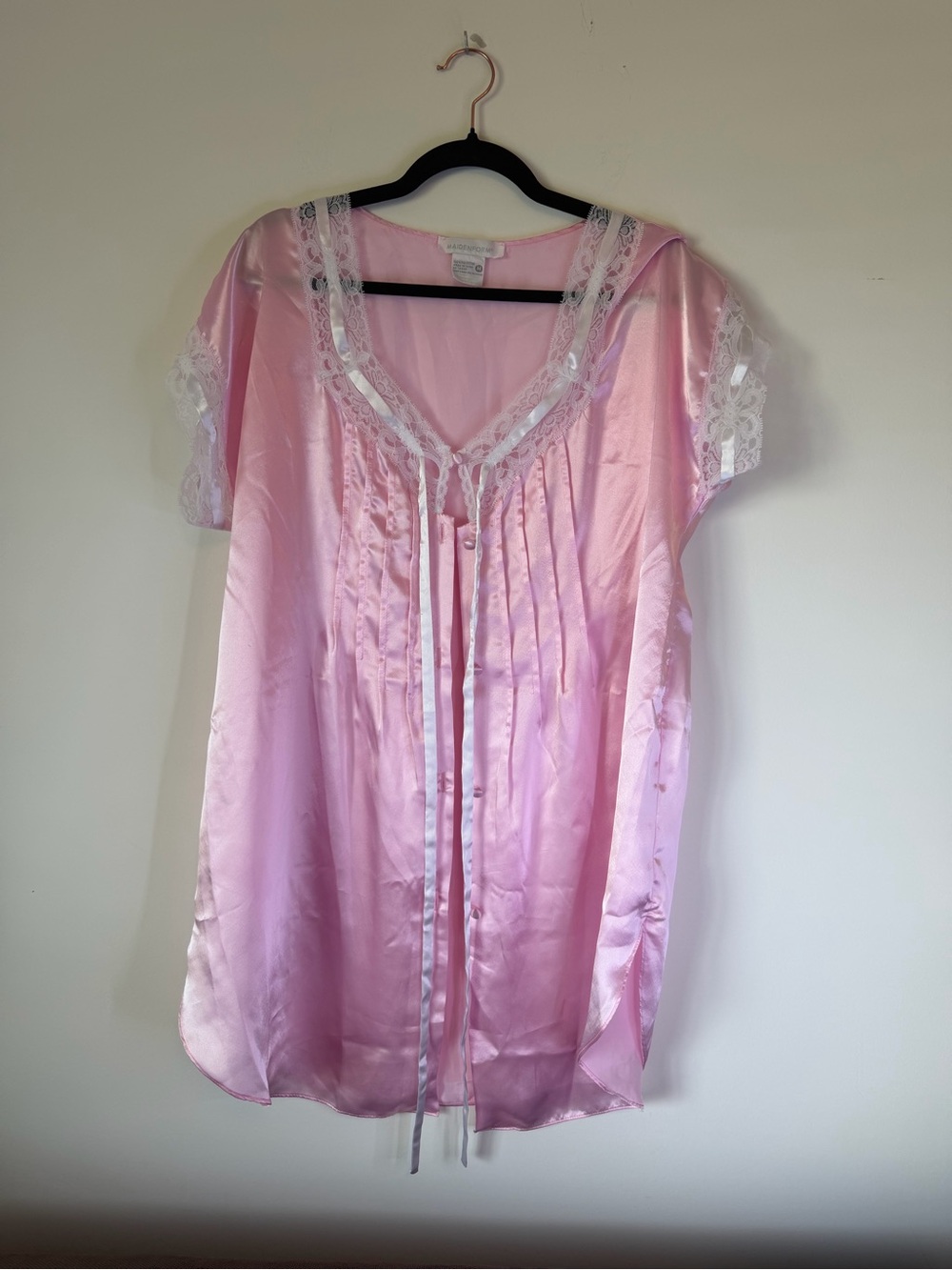 Vintage style Maidenform Bubble Gum Pink Satin Lace-Trim with Ribbon Tie